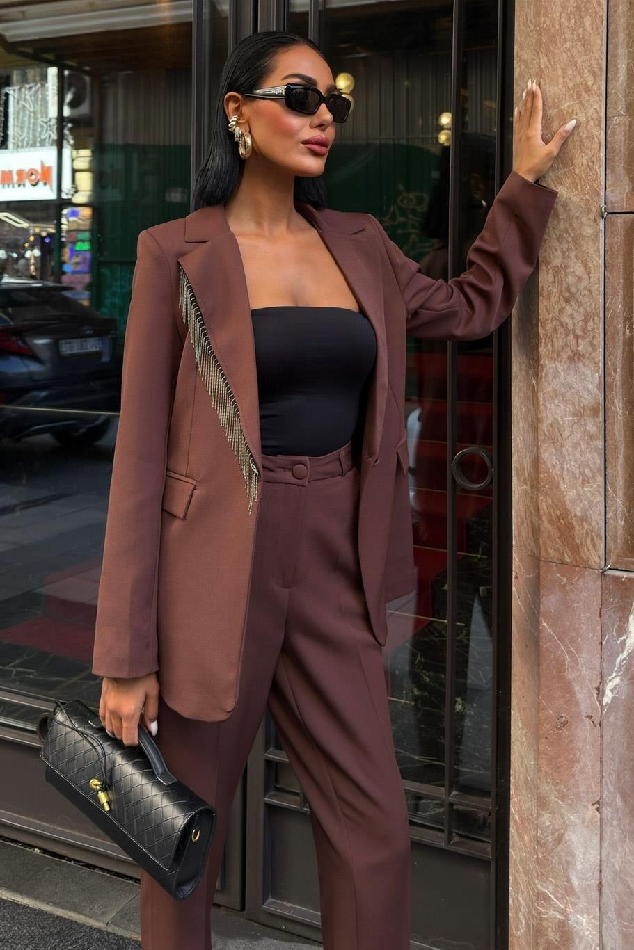 Yaka ve Paçaları Püsküllü Takım Elbise 10043 R8-D-K3