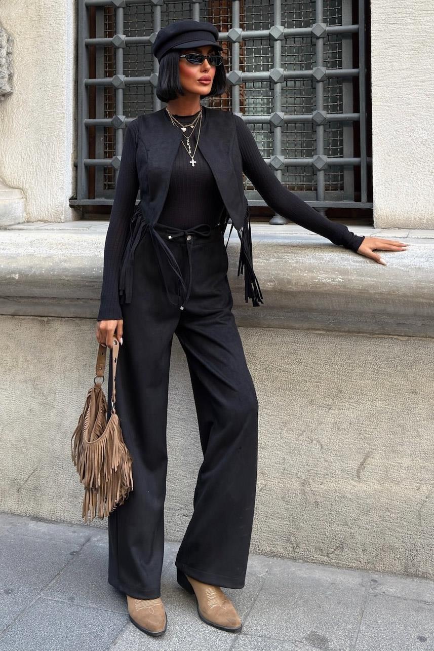 Yeleği Püsküllü Süet Takım 10273