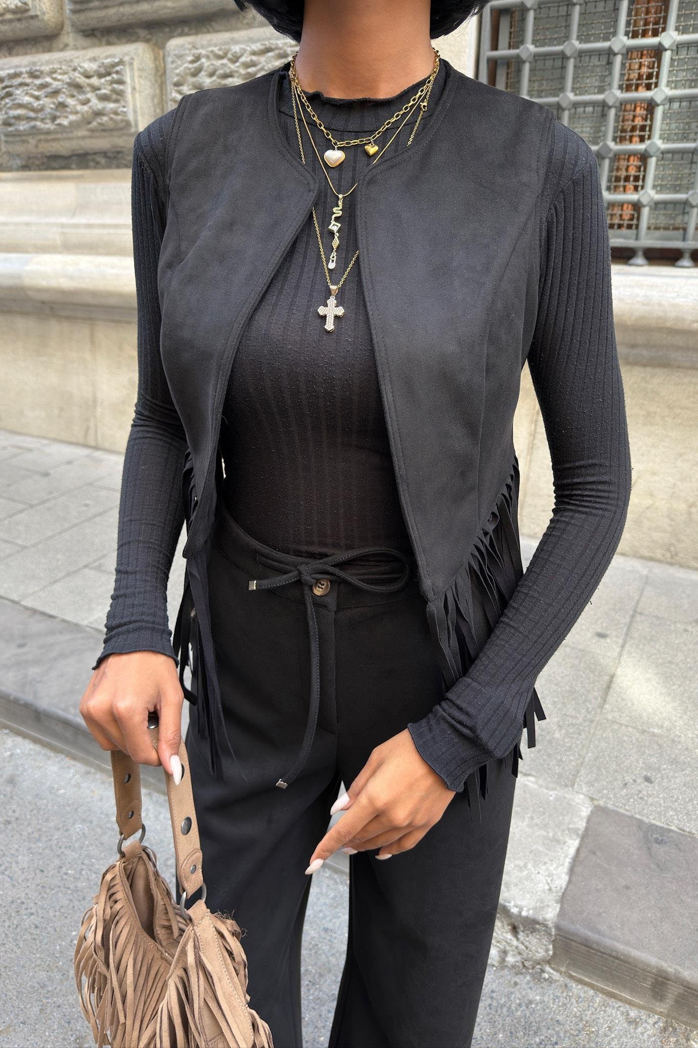 Yeleği Püsküllü Süet Takım 10273