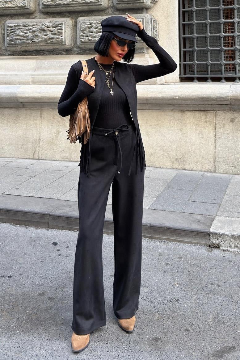 Yeleği Püsküllü Süet Takım 10273