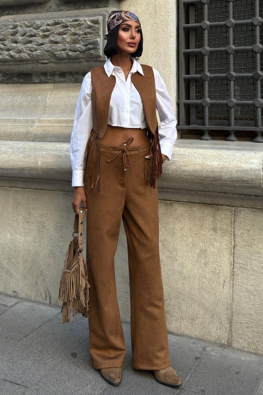 Yeleği Püsküllü Süet Takım 10273