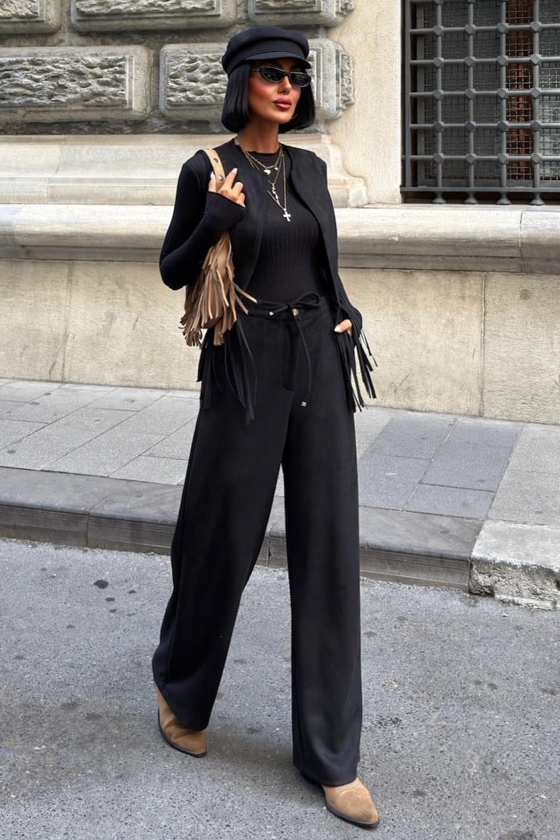 Yeleği Püsküllü Süet Takım 10273