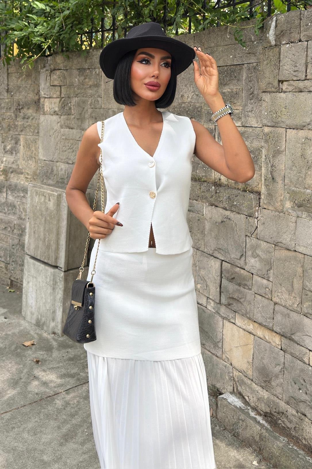 Yelekli Ve Pilise Etekli Triko Takım 10001 R2-D-K2