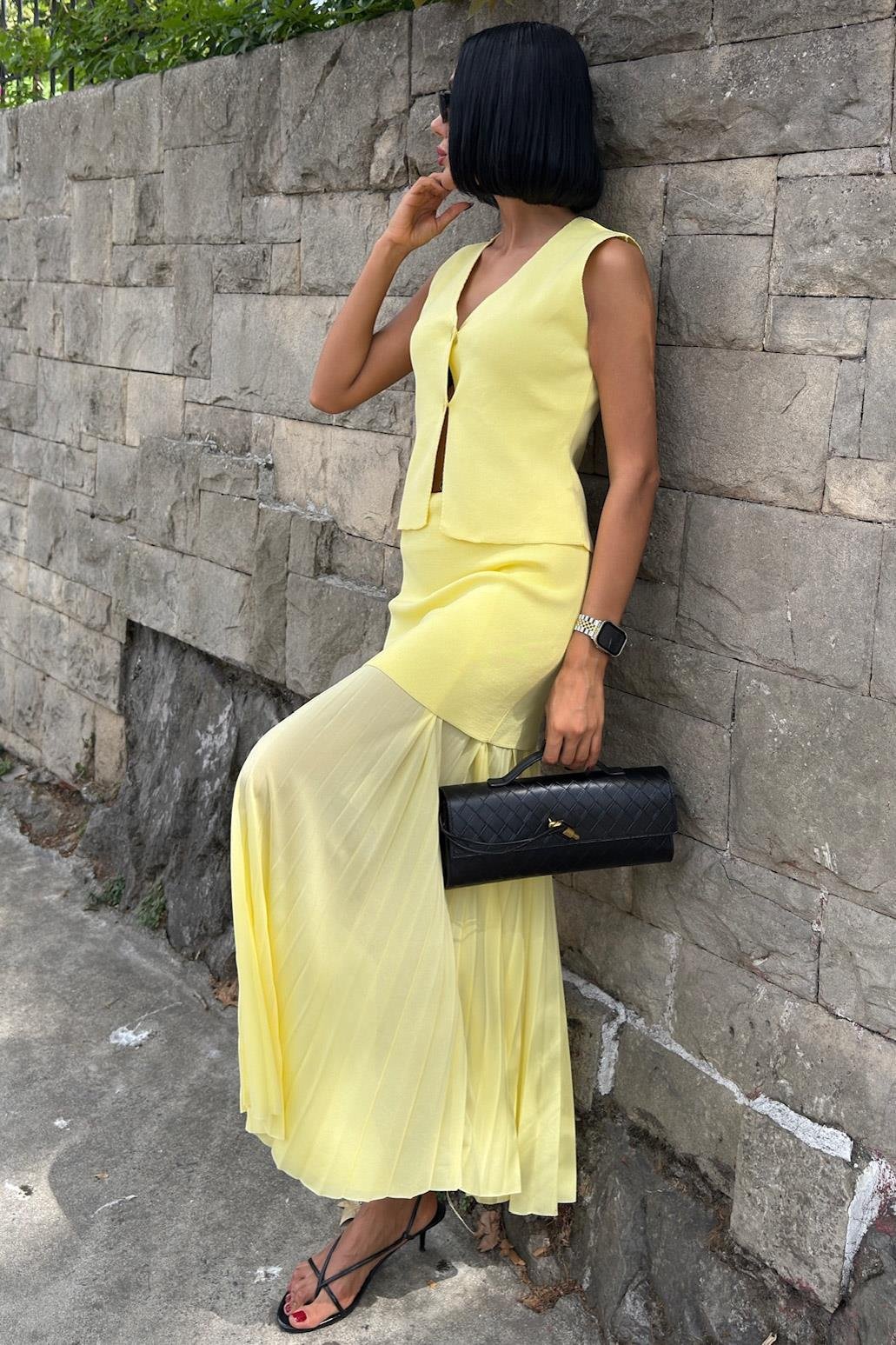 Yelekli Ve Pilise Etekli Triko Takım 10001 R2-D-K2