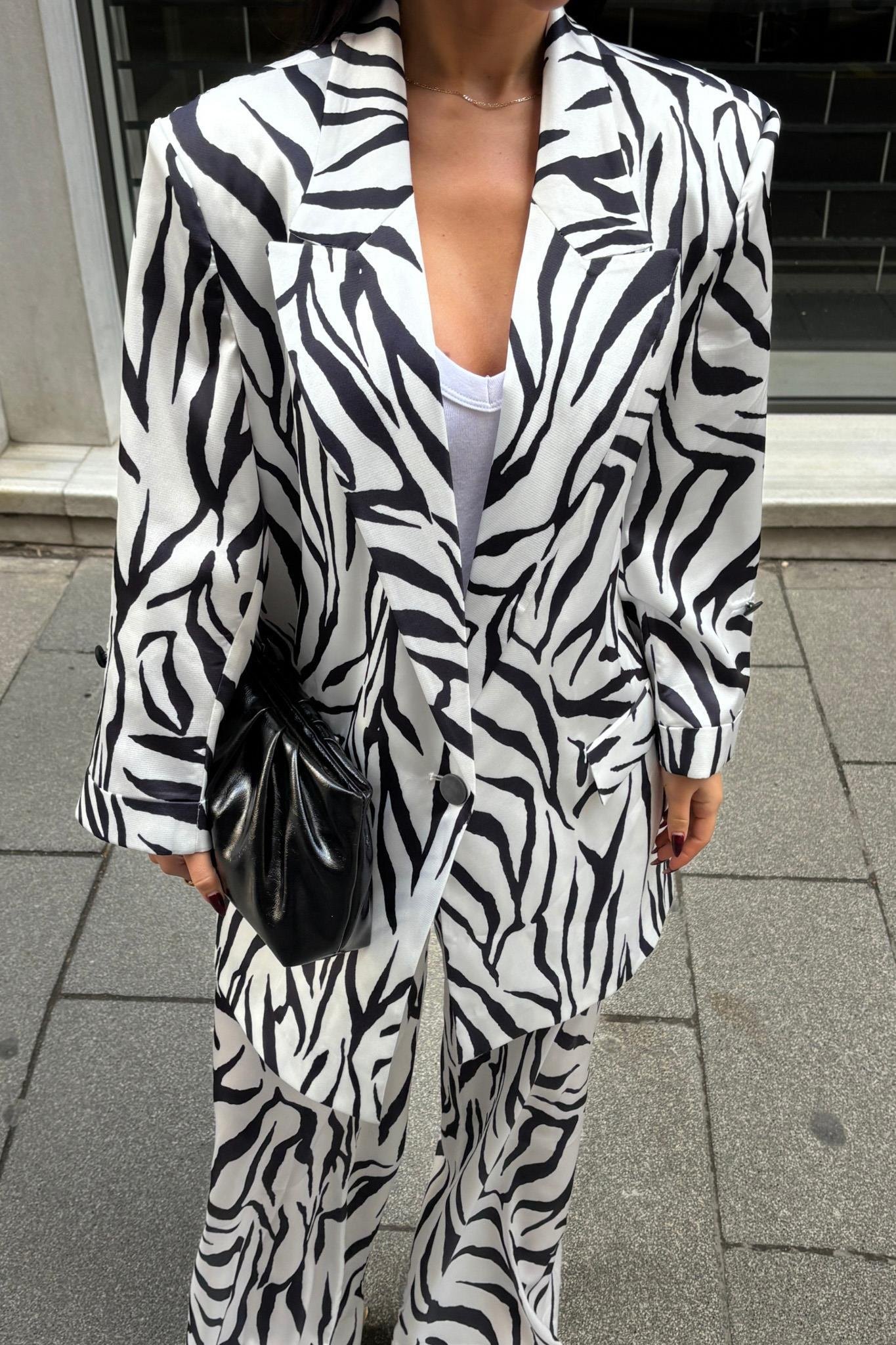 Zebra Desenli Chanel Saten Takım 10038 R8-E-K1