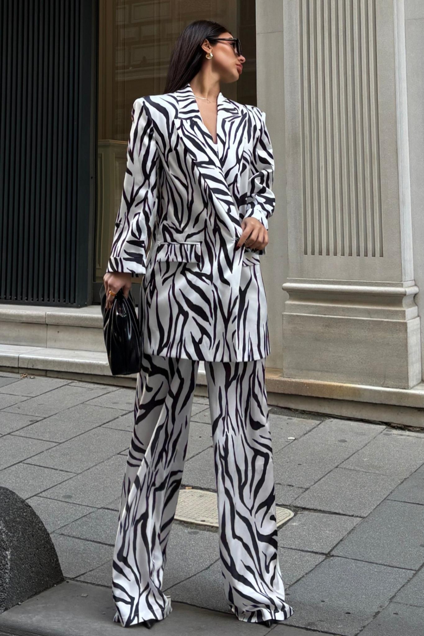 Zebra Desenli Chanel Saten Takım 10038 R8-E-K1