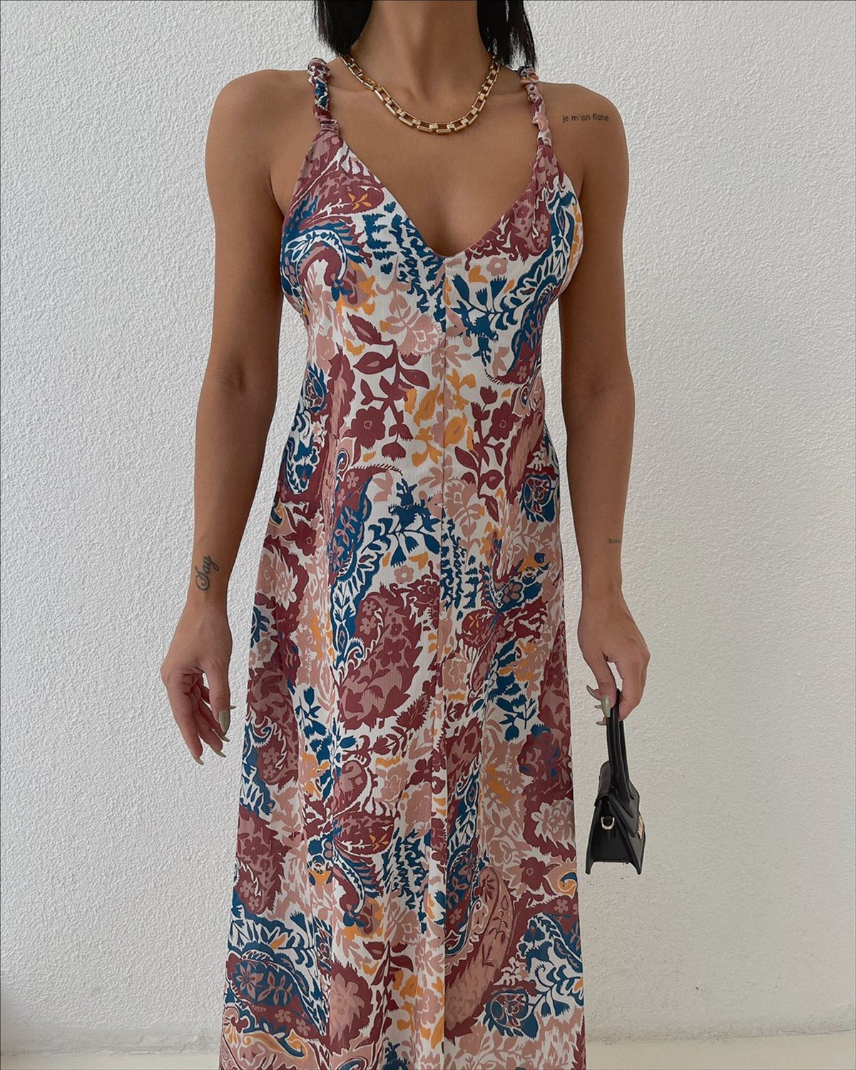 Zr model askı detay elbise  - KAHVE