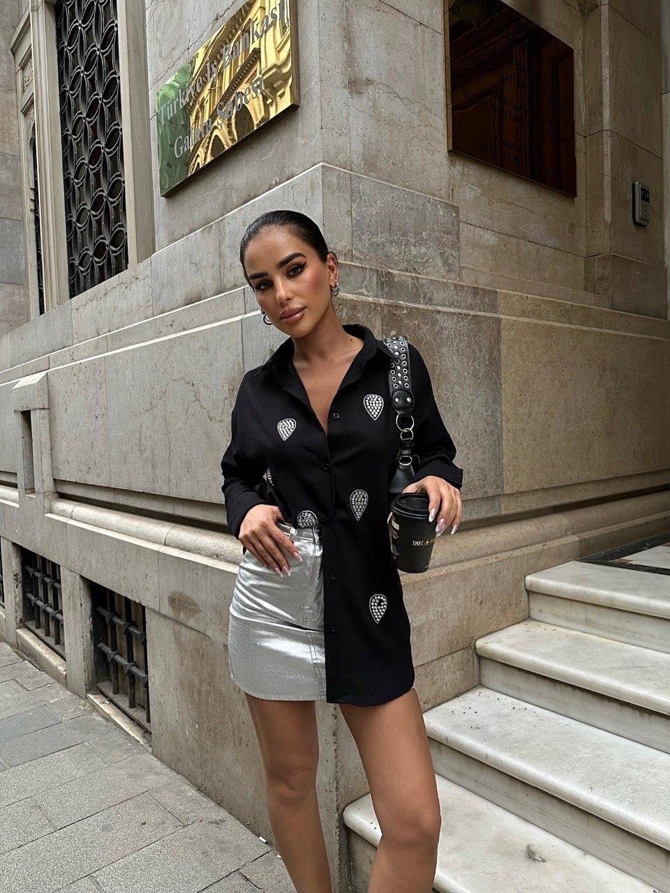 Zr Model Taş Detay Keten Gömlek - Siyah