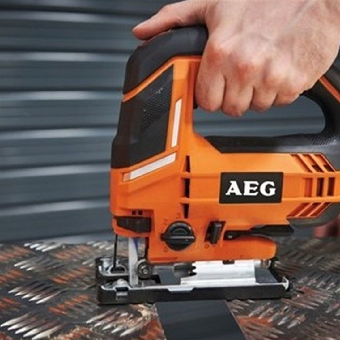 Aeg STEP 100X Dekupaj Testere 700 W T4935451000
