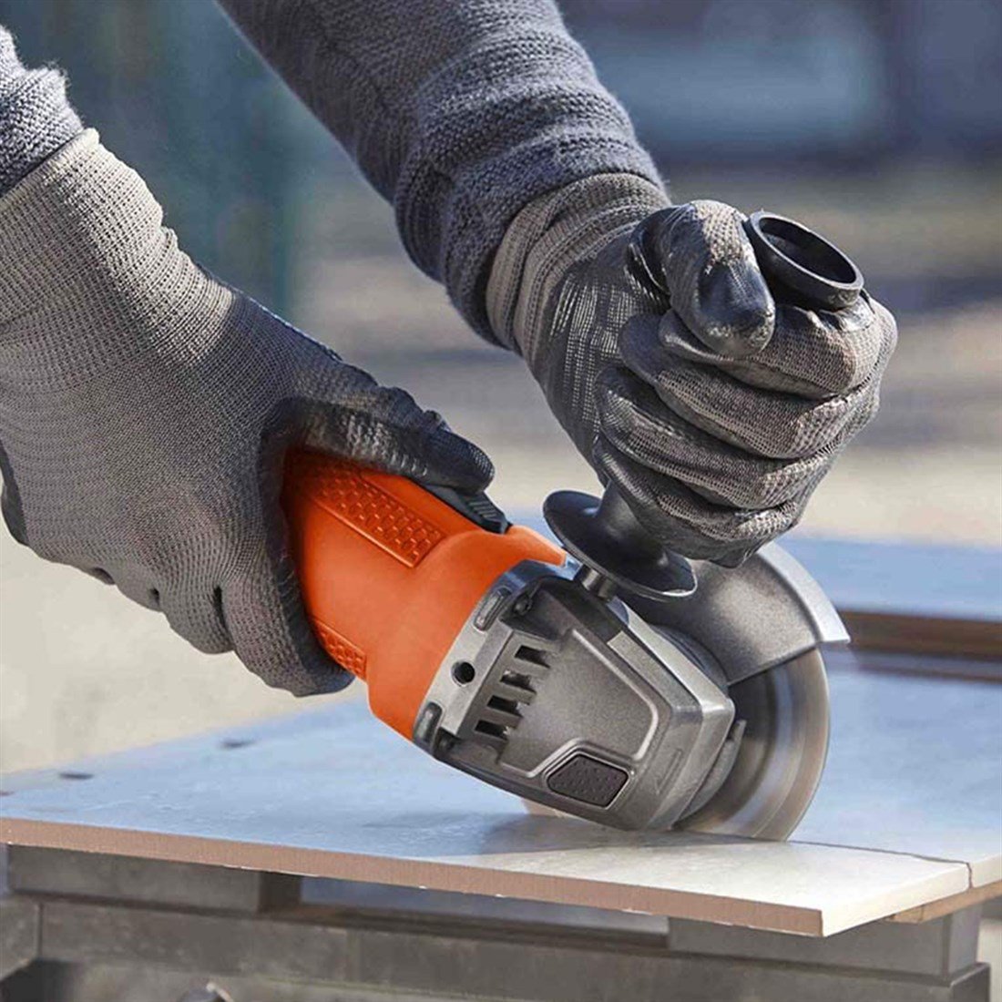 Black Decker 750w 115mm Avuç Taşlama Beg110