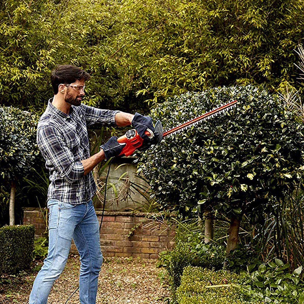 BLACK DECKER ÇİT BUDAMA MAKİNESİ - BEHT201-QS