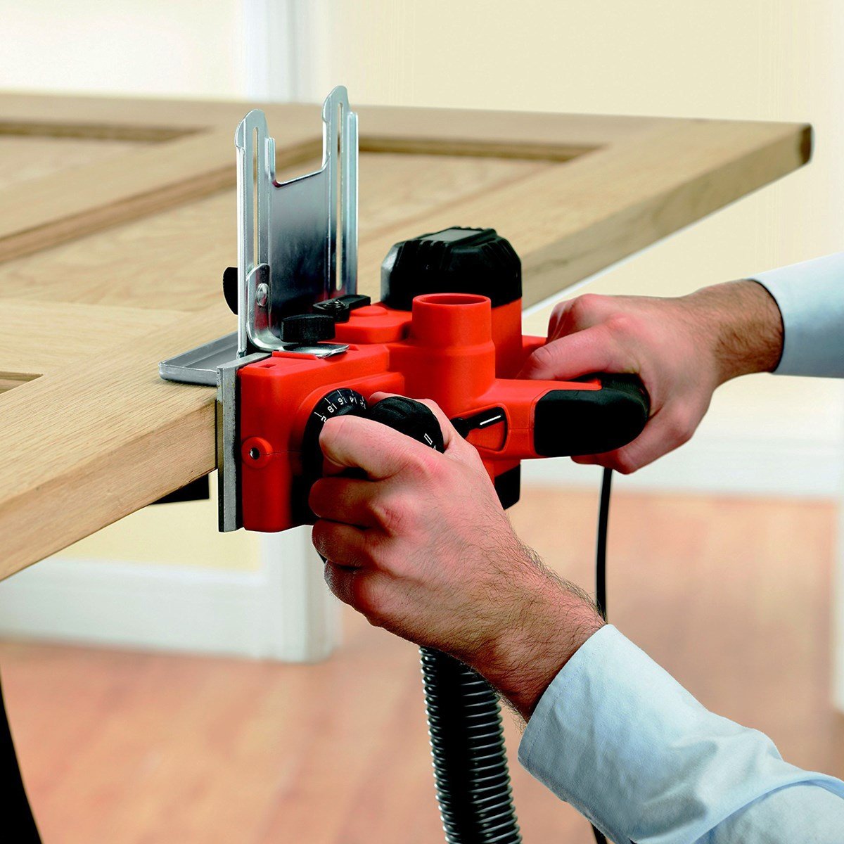Black+Decker Planya 750W 82mm B&D KW750K-QS 