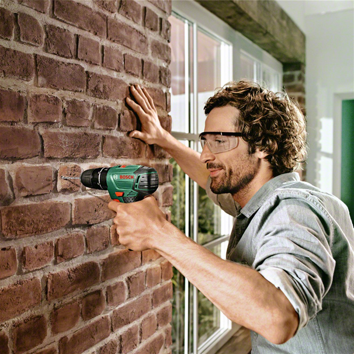 Bosch EasyıImpact 12 (2,5 Ah Çift Akü) Akülü Vidalama 060398390E