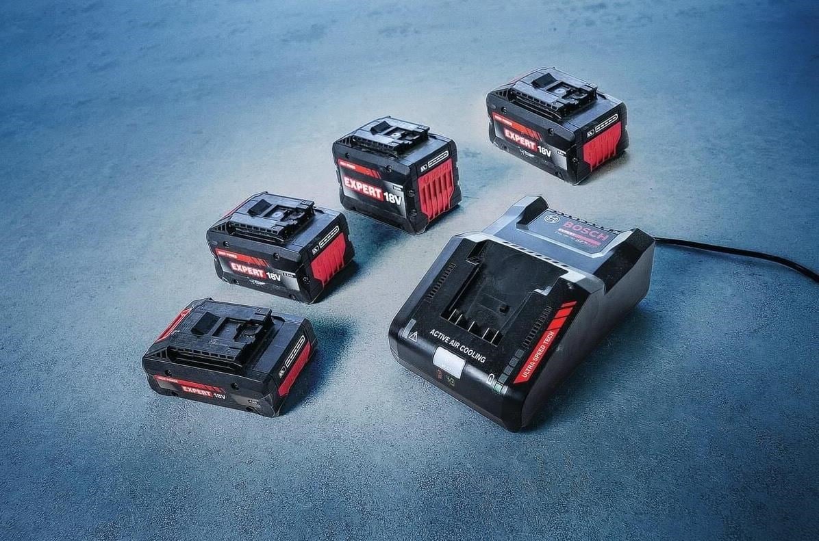 Bosch Expert EXAL 18V-160 Hızlı Akü Şarj Cihazı - 1600A03D3A
