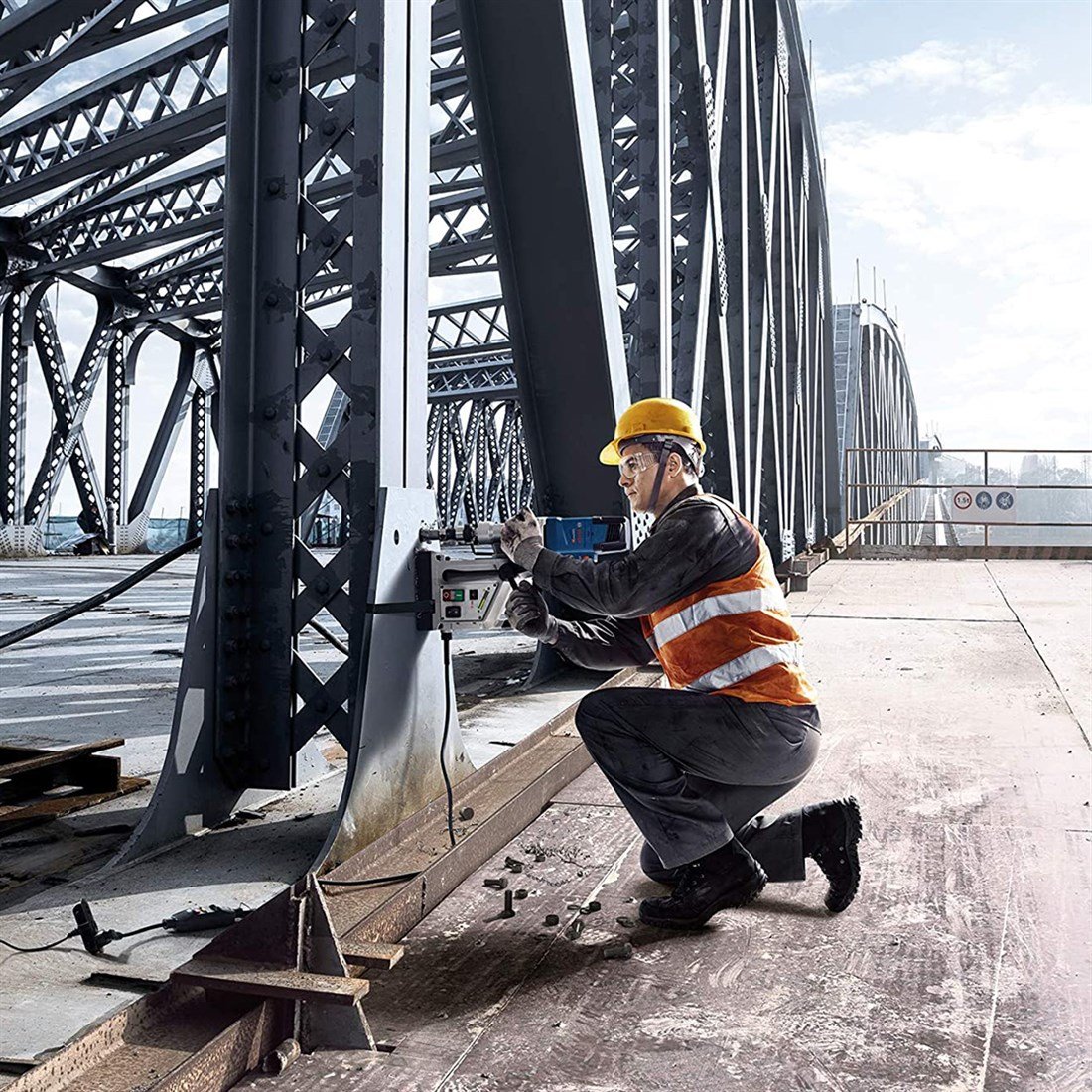 Bosch Gbm 50-2 Manyetik Matkap + Sehpa - 06011b4020