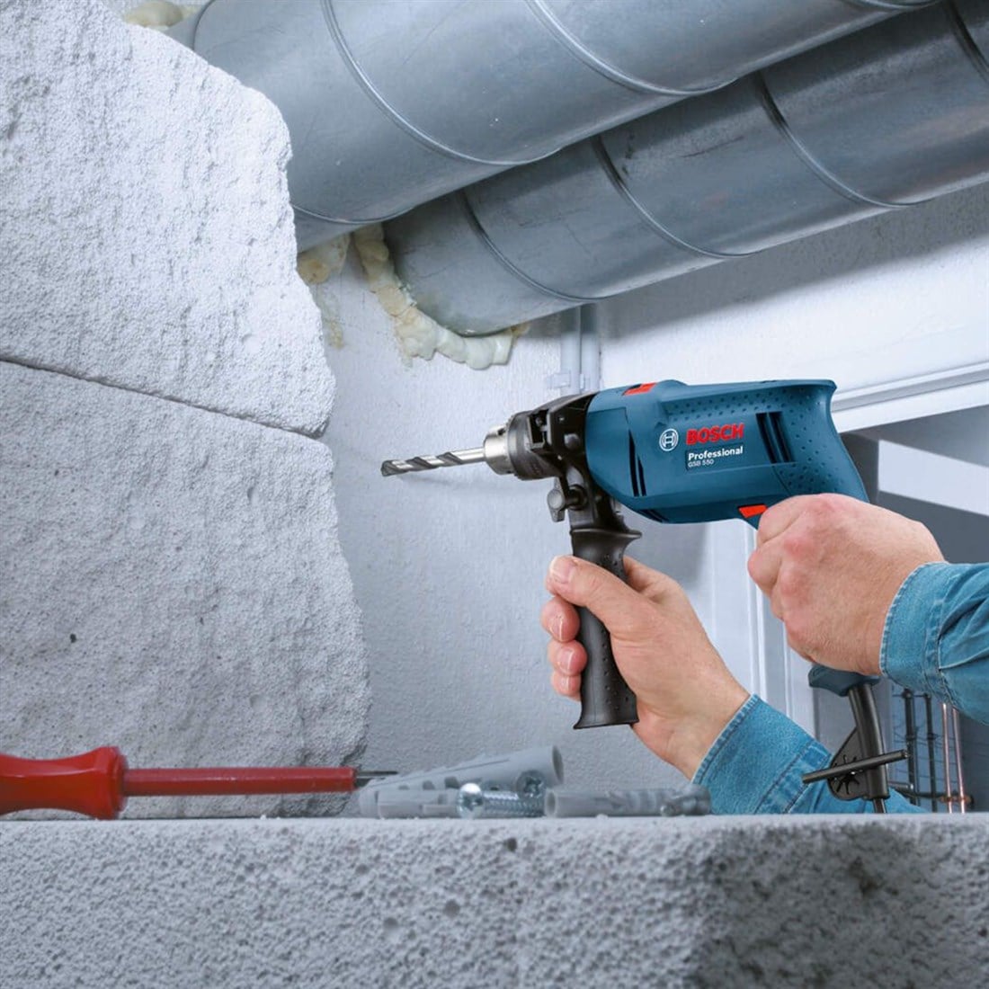 Bosch Gsb 550 Profesyonel Darbeli Matkap + X-line 41 Parça Delme&vidalama Seti 06011A1003