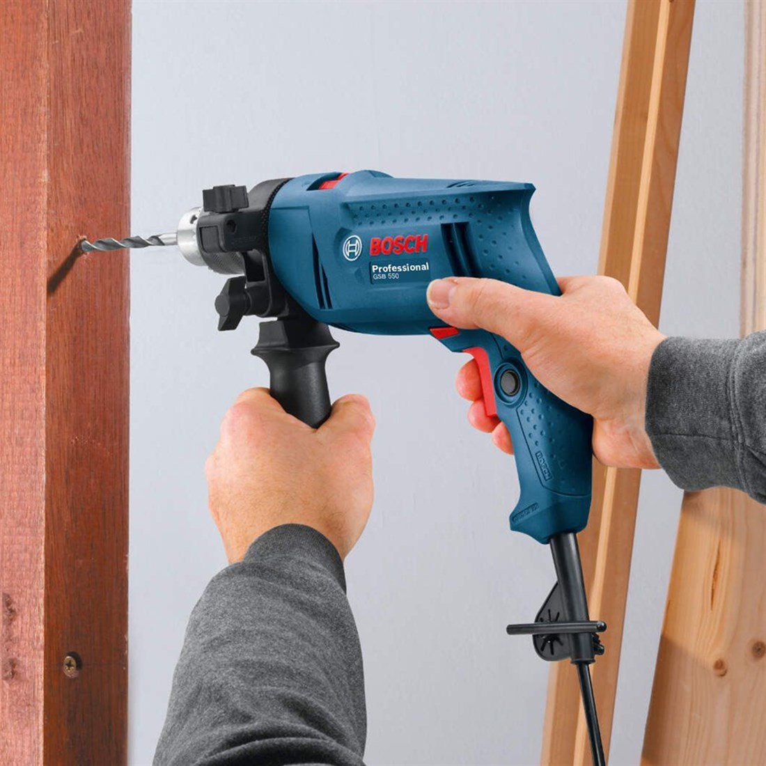 Bosch Gsb 550 Profesyonel Darbeli Matkap + X-line 41 Parça Delme&vidalama Seti 06011A1003