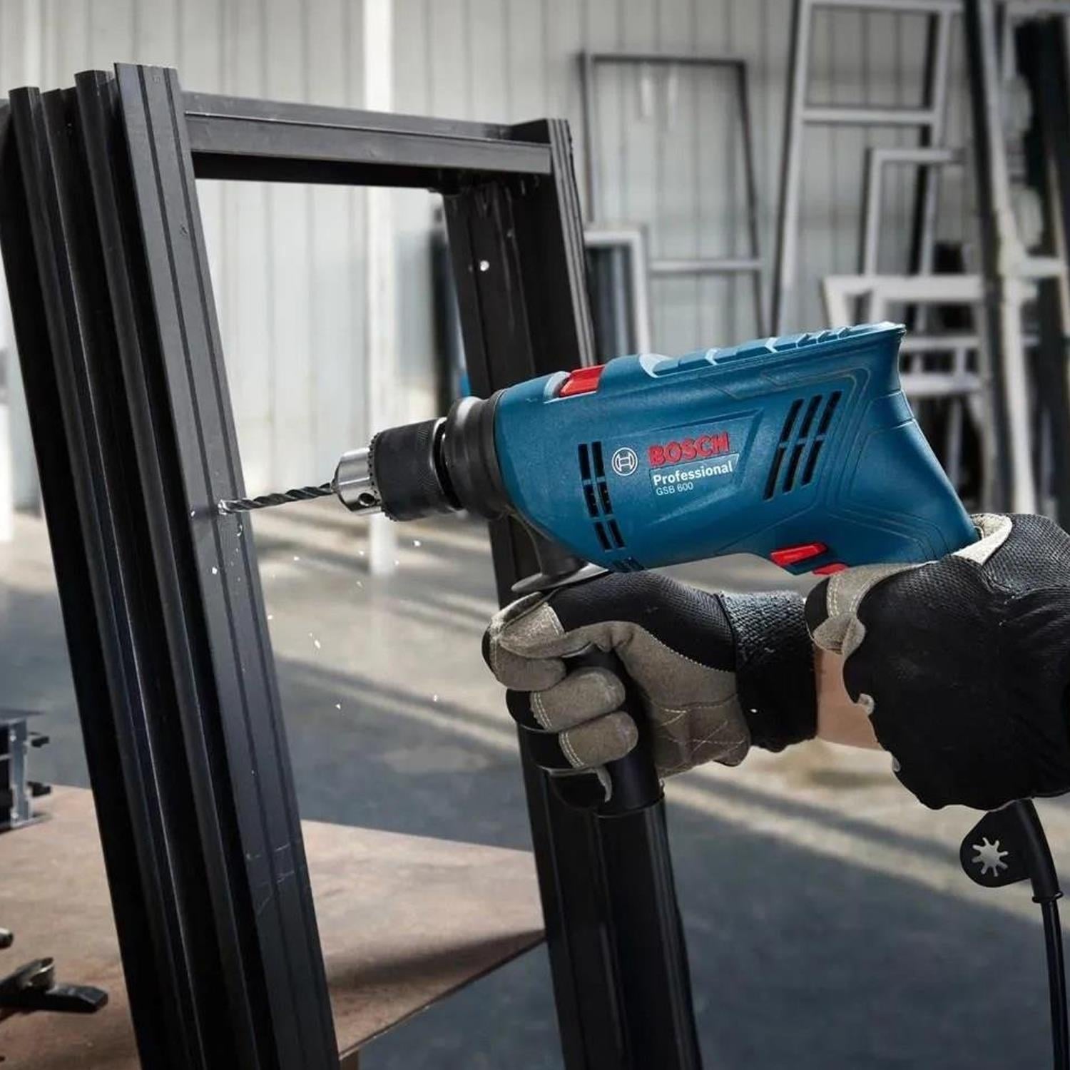 Bosch Gsb 600 Darbeli Matkap + 100 Parça Aksesuar - 06011A0321