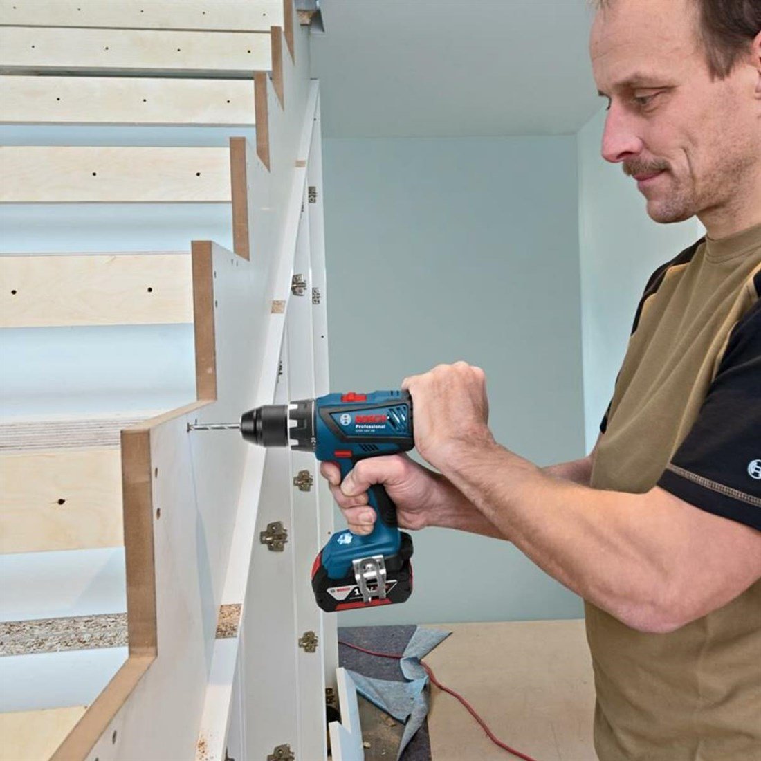 Bosch GSR 18V-28 (2 x 2.0 AH) Çift Akülü Vidalama + L-Boxx + Sırt Çantası HEDİYELİ - 06019H4102