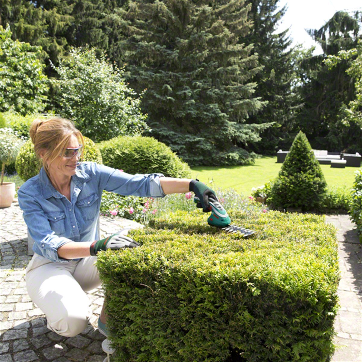 Bosch Isıo 3Set Çim Ve Topiari Makası + Laura Ashley Bahçe Eldiveni - 060083310M