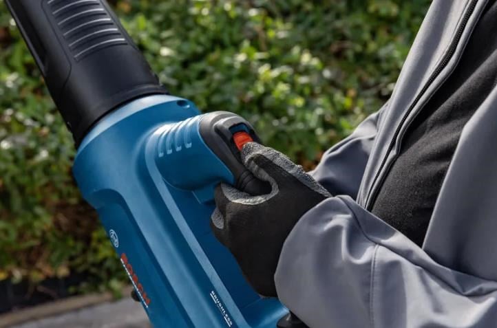 Bosch Professional GBL 18V-750 Akülü Yaprak Üfleme Makinesi (Solo) - 06008D2000
