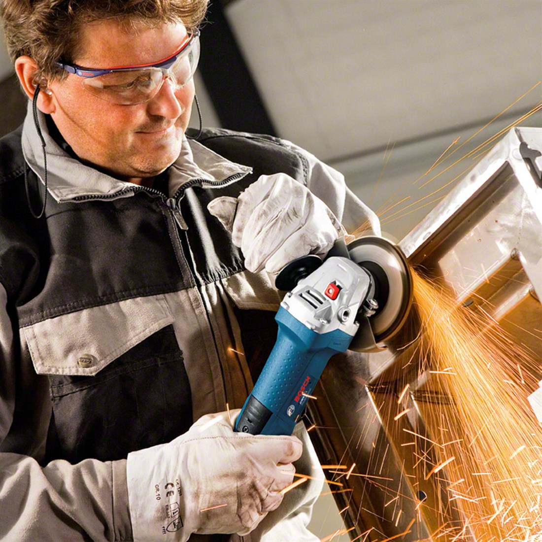 BOSCH Professional GWS 7-115  Avuç Taşlama Makinesi - 0601388106