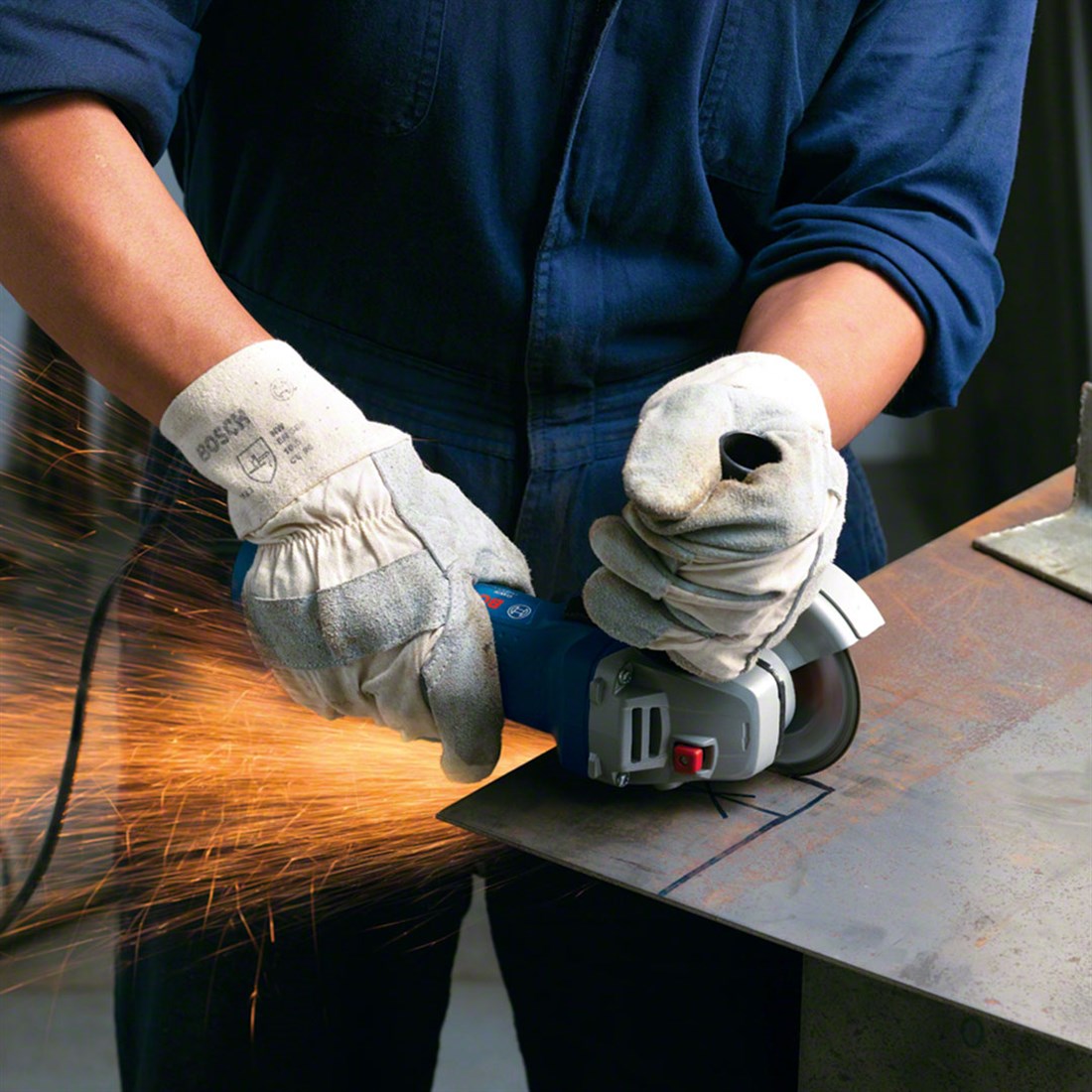 BOSCH Professional GWS 7-115  Avuç Taşlama Makinesi - 0601388106