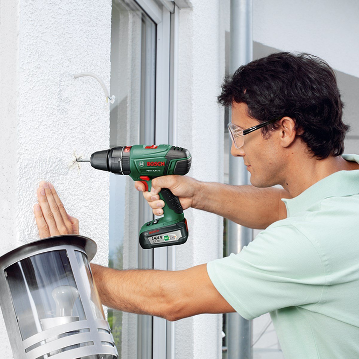 Bosch PSB 14,4 LI-2 (2,5 Ah Tek Akü) Vidalama Makinesi 