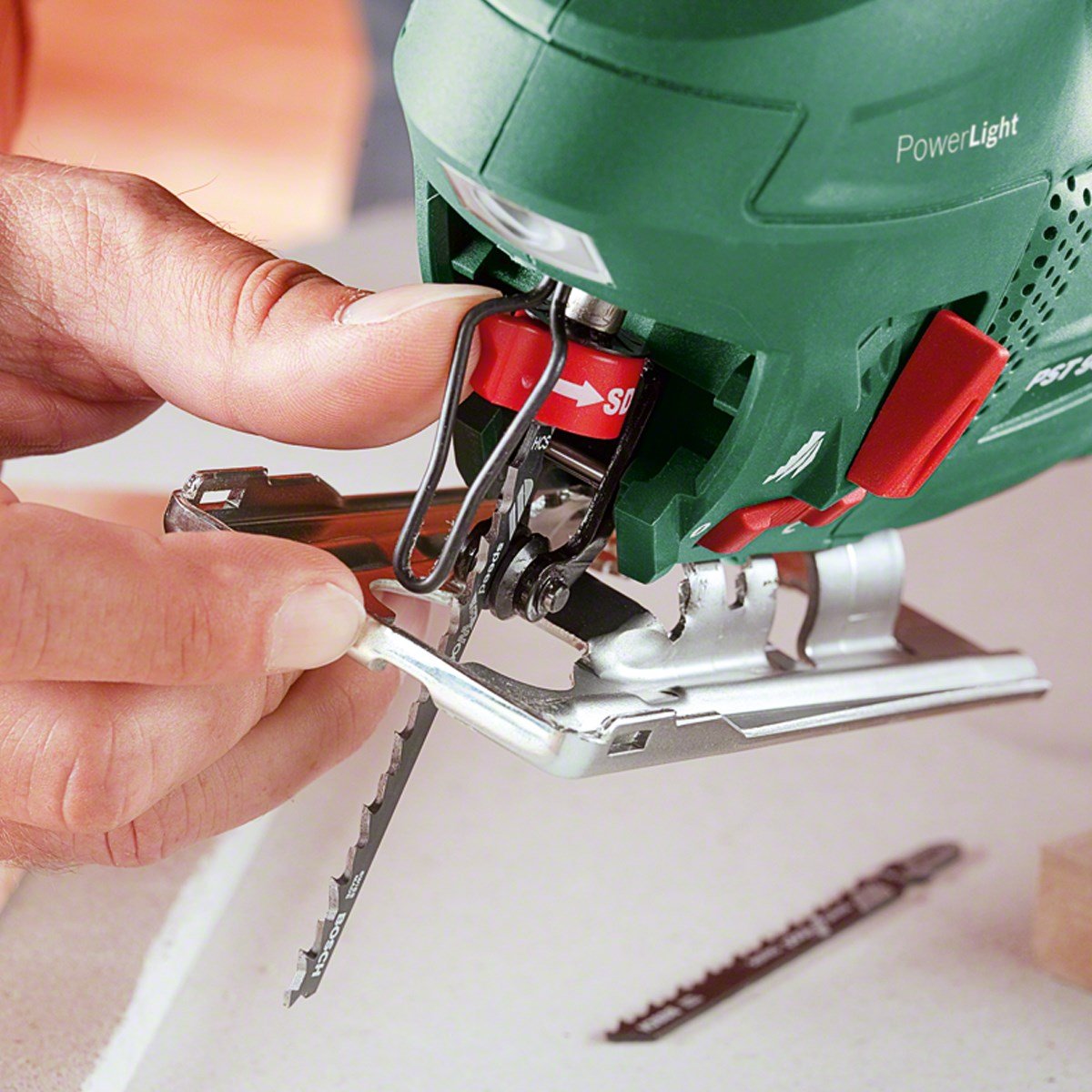 BOSCH PST 900 PEL Expert Elektrikli 620 Watt Dekupaj Testere