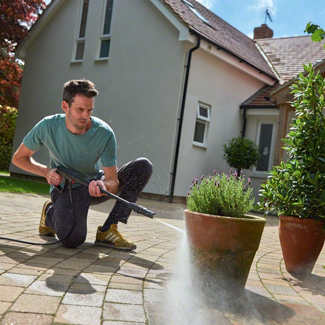 BOSCH Universal Aquatak 130 Basınçlı Yıkama - 06008A7B00
