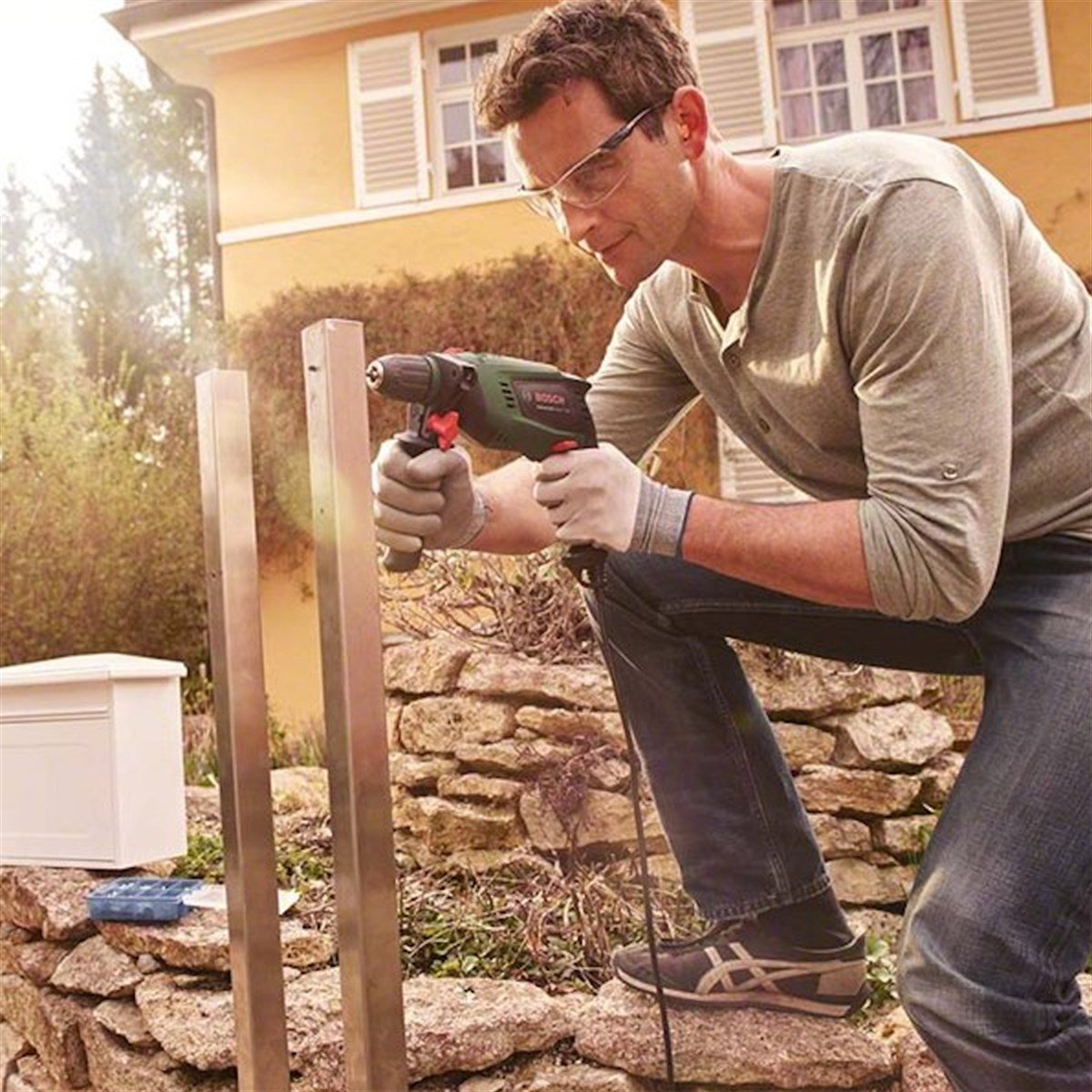 Bosch Universalimpact 650 Darbeli Matkap (Anahtarlı Mandren) - 0603131201920