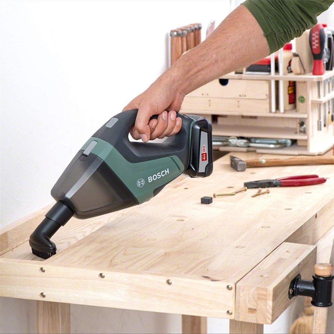 Bosch UniversalVac 18 Set Akülü El Süpürgesi - 06033B9101