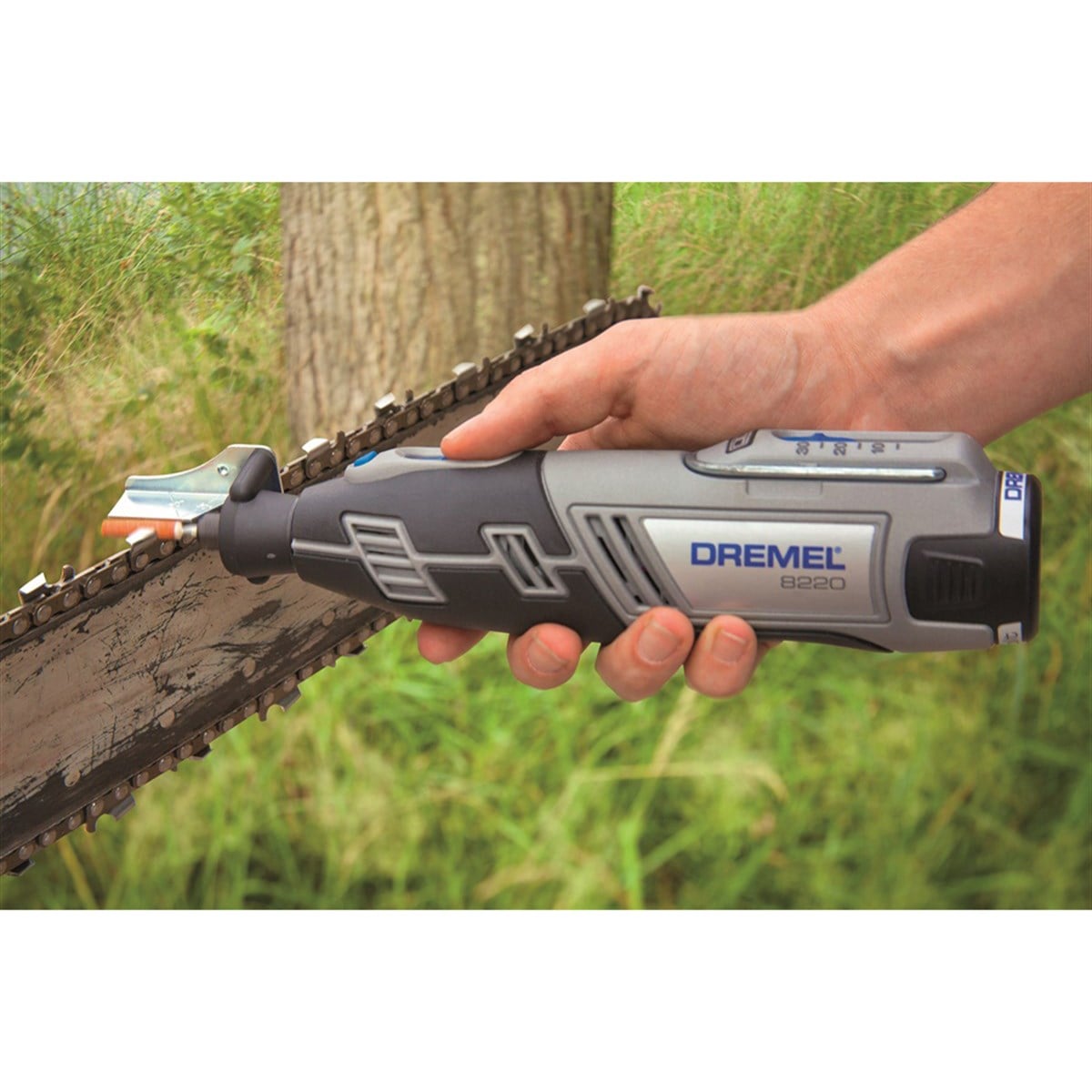 Dremel 8220 12V Li-Ion Akülü El Motoru 65 Aksesuar + 5 Bağlantı Parçası + Alüminyum Çanta F0138220JK