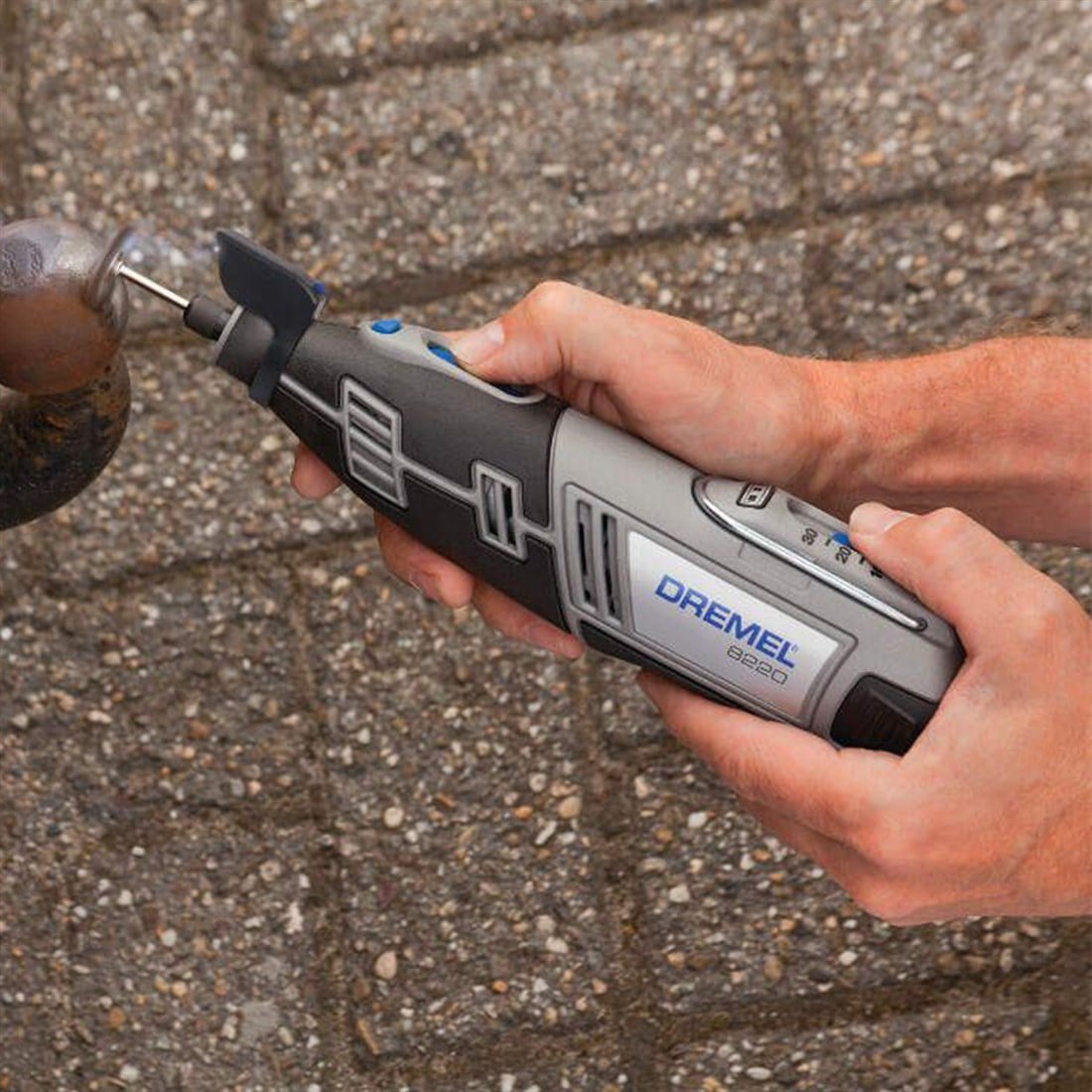 Dremel 8220 2/45 Akülü El Motoru - F0138220JH