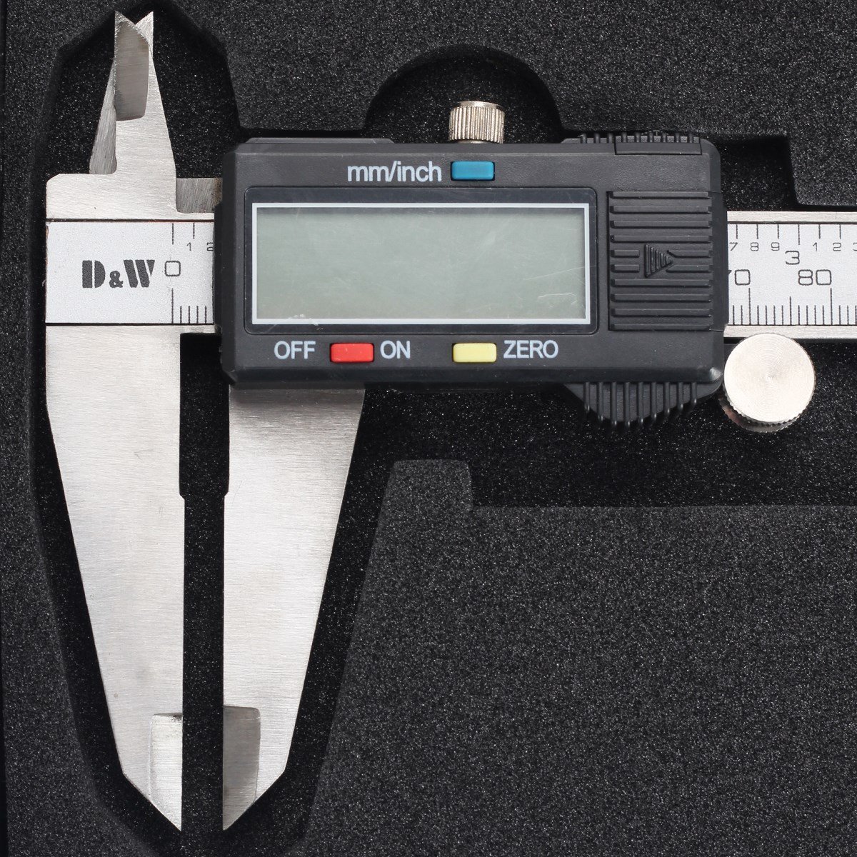DW 3 BUTONLU LCD ABS KASA DİJİTAL KUMPAS 300MM DW1KDS3