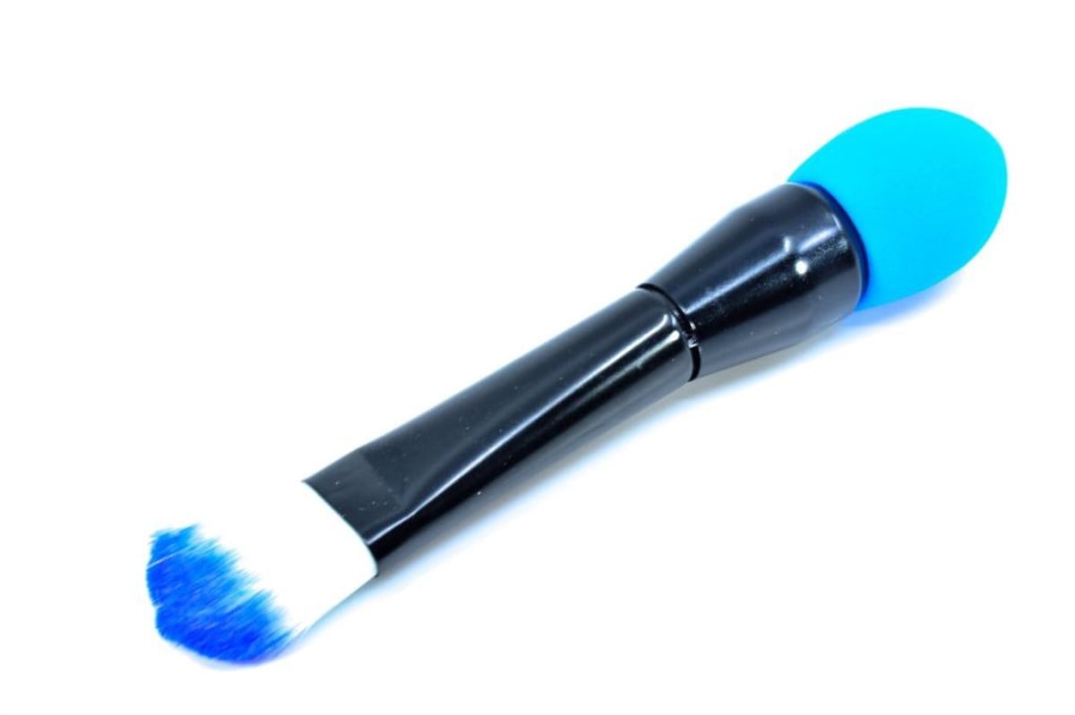 Bien Fondöten Fırçası + Fondöten Süngeri 2Li 28