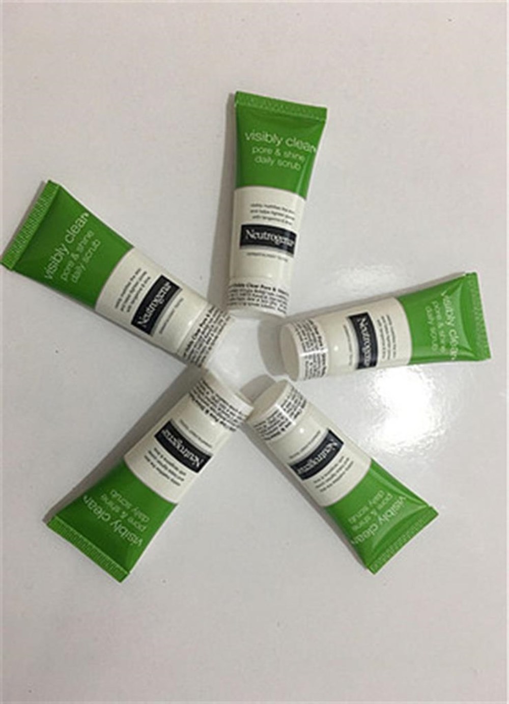 Neutrogena Pore & Shine Peeling Jel 15 Ml 1 Adet