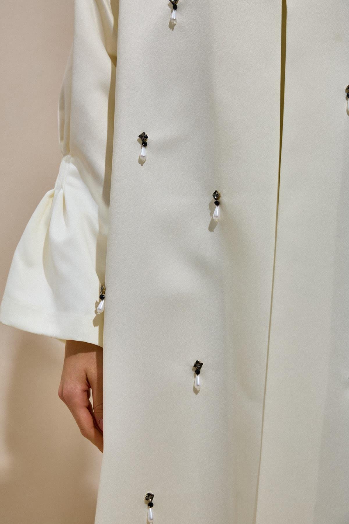 BELLA SATIN ABAYA