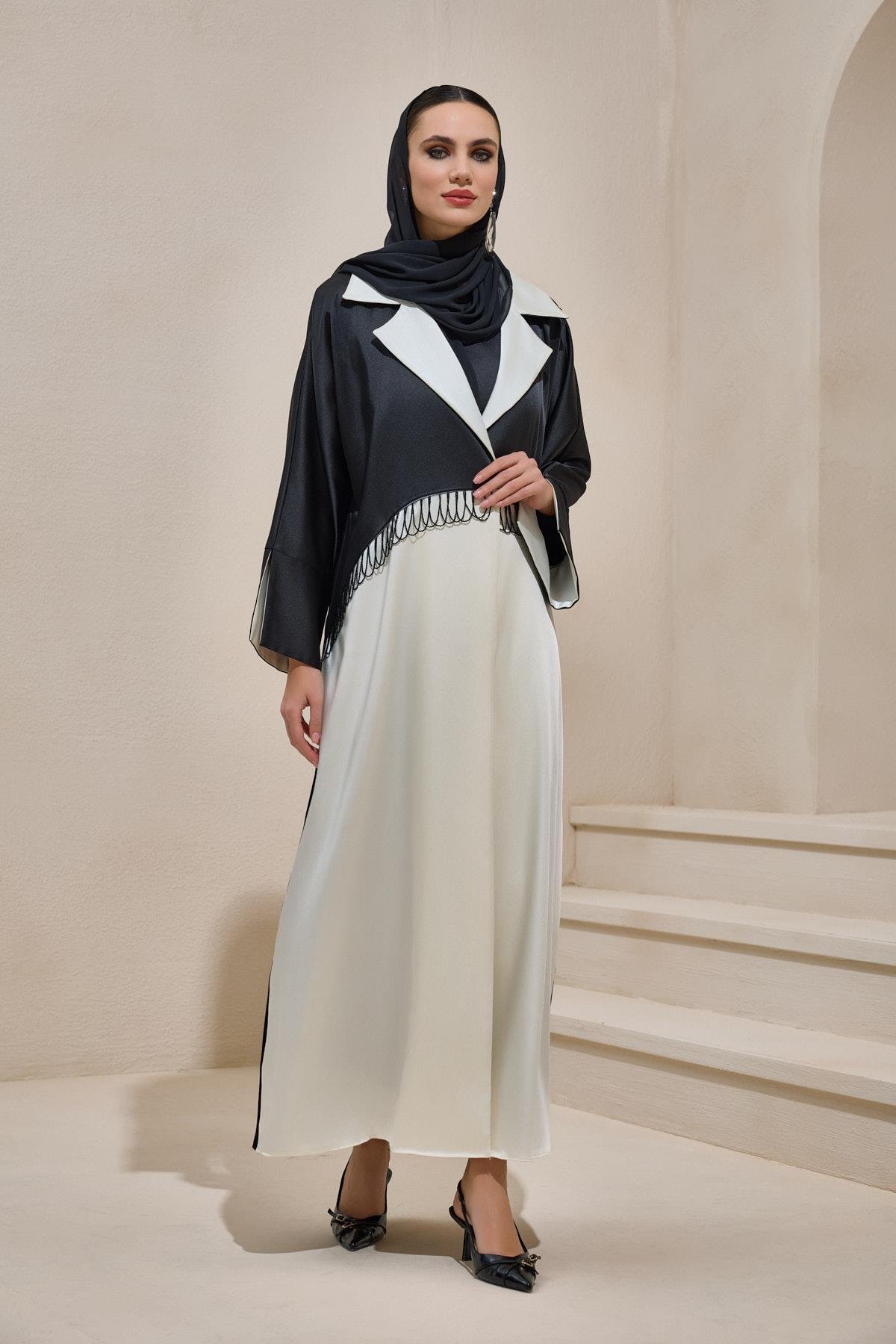 ELEGANT ABAYA BLACK-ECRU