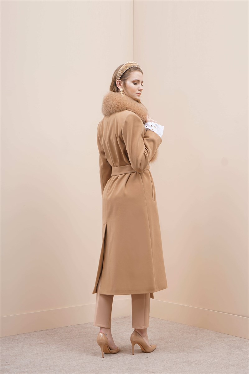 Kürk Yaka Manto Camel