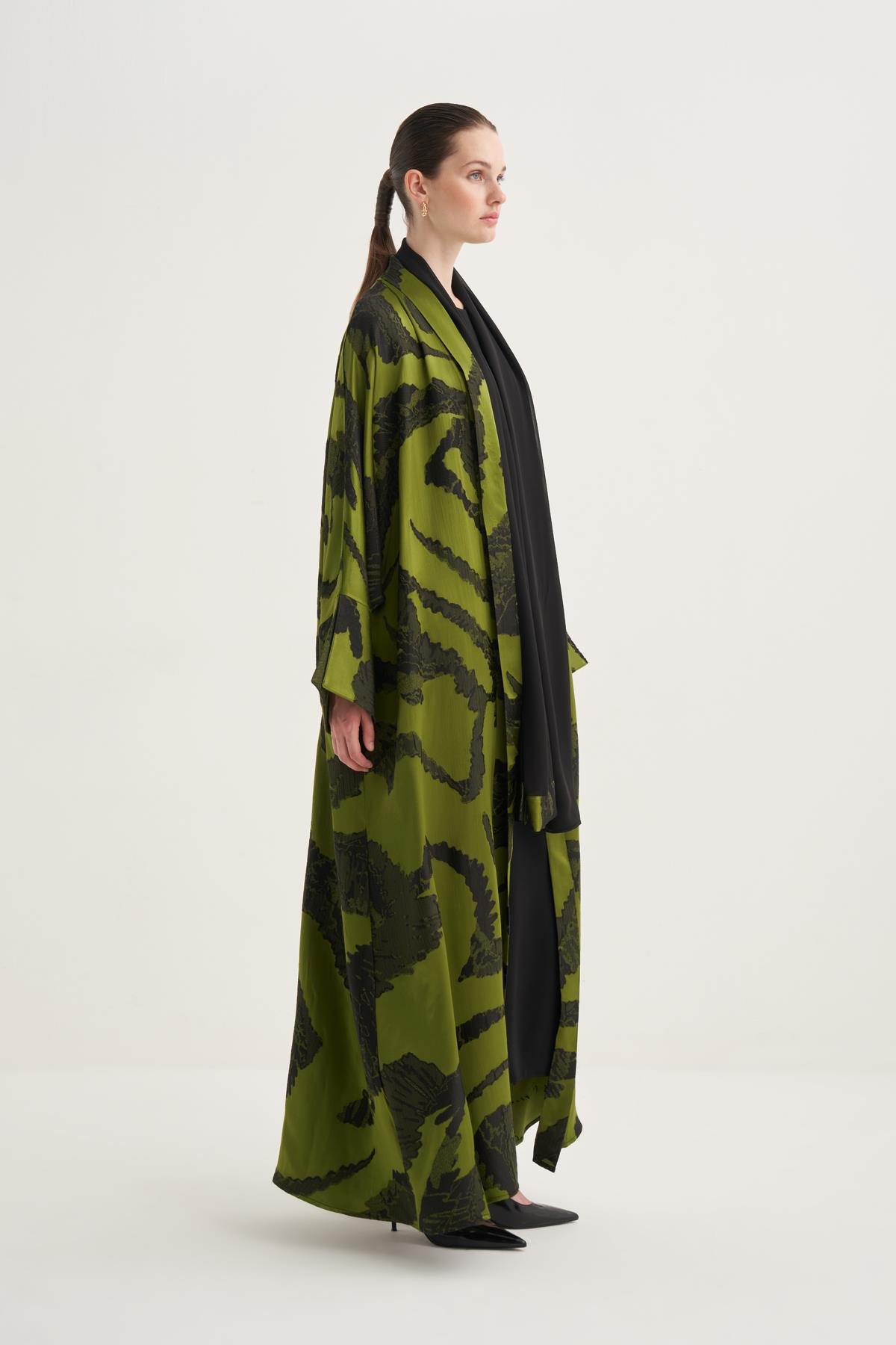 LARA VISCOSE ABAYA- GREEN