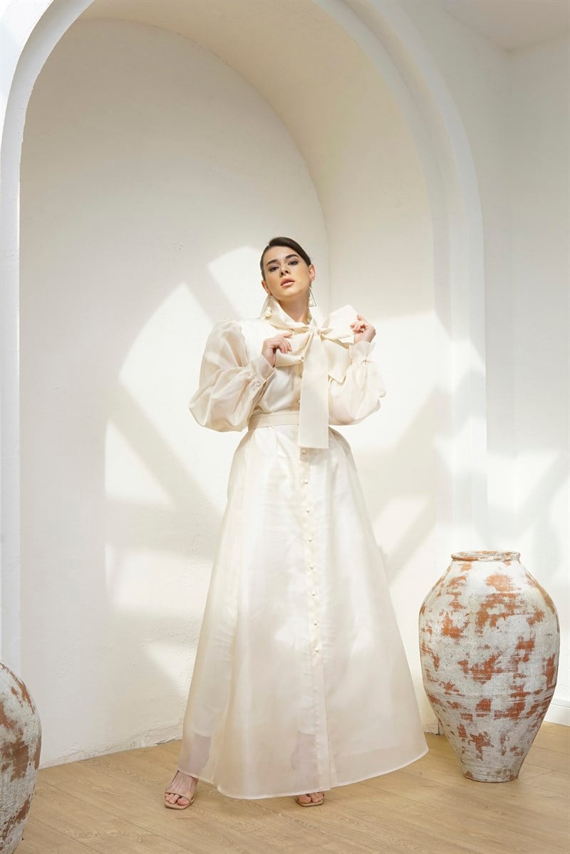 ORGANZE DÜĞMELİ ABAYA