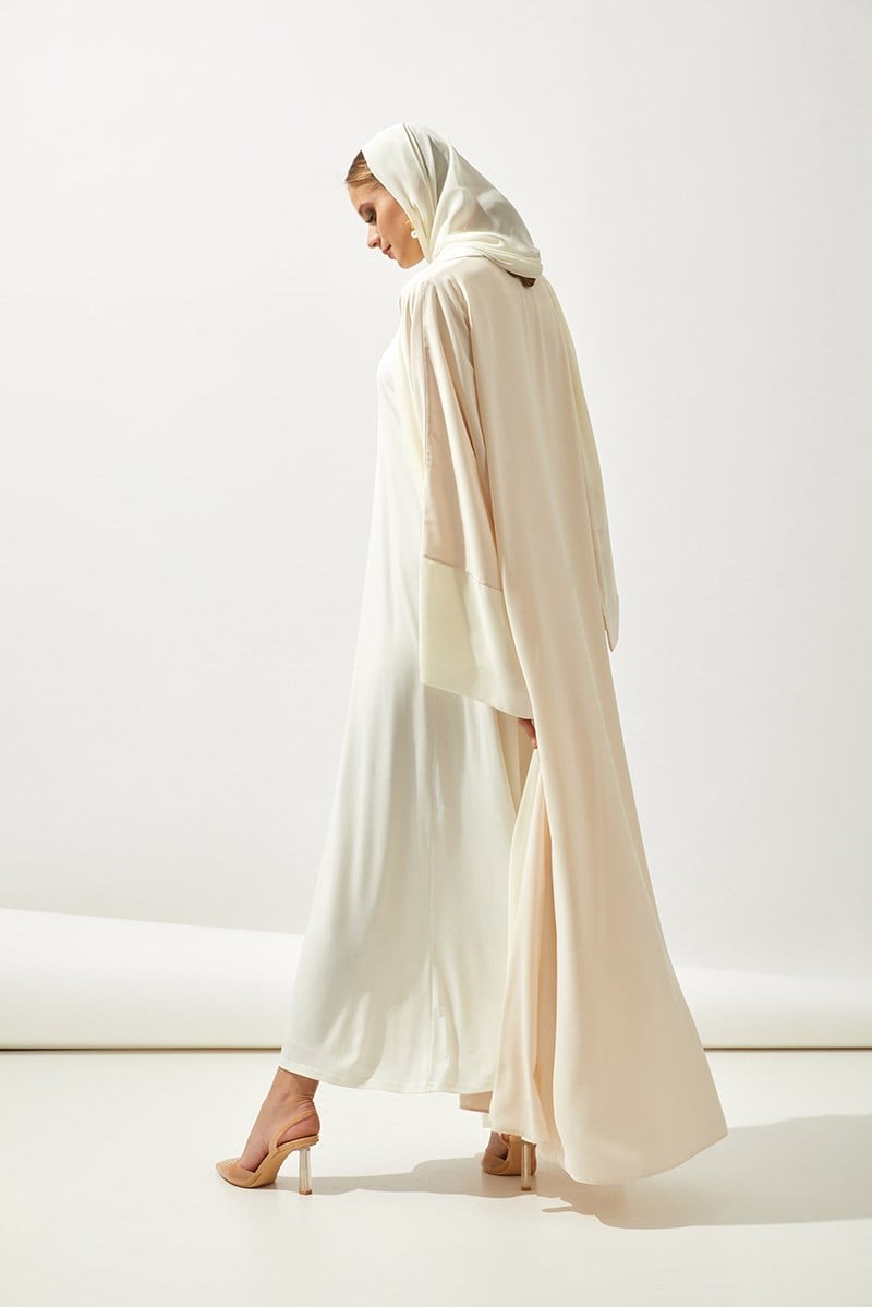 SAHRA ABAYA SET-CREAM
