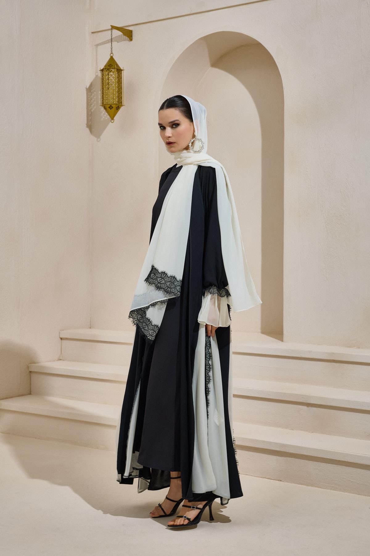 SARA  ABAYA SET BLACK ECRU