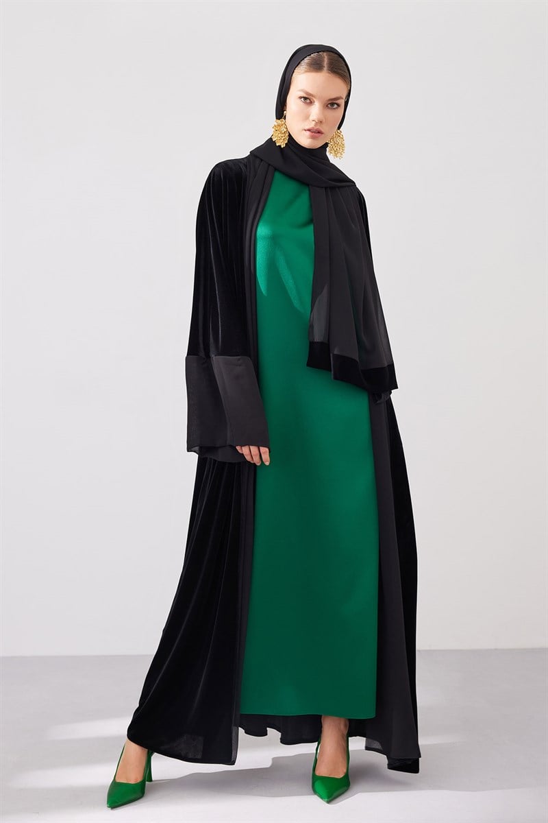 VELVET SAHRA ABAYA