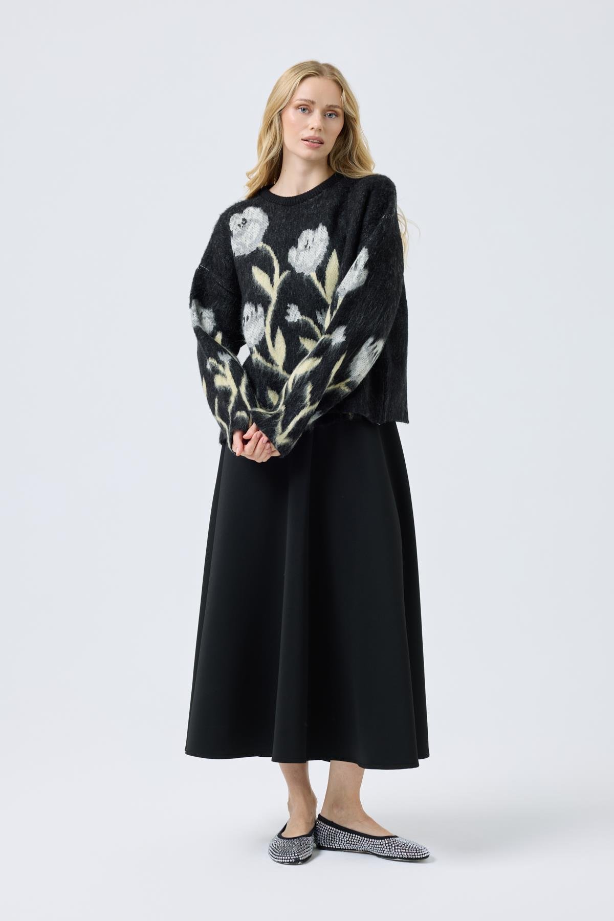  Cosima Çiçek Motifli Kazak