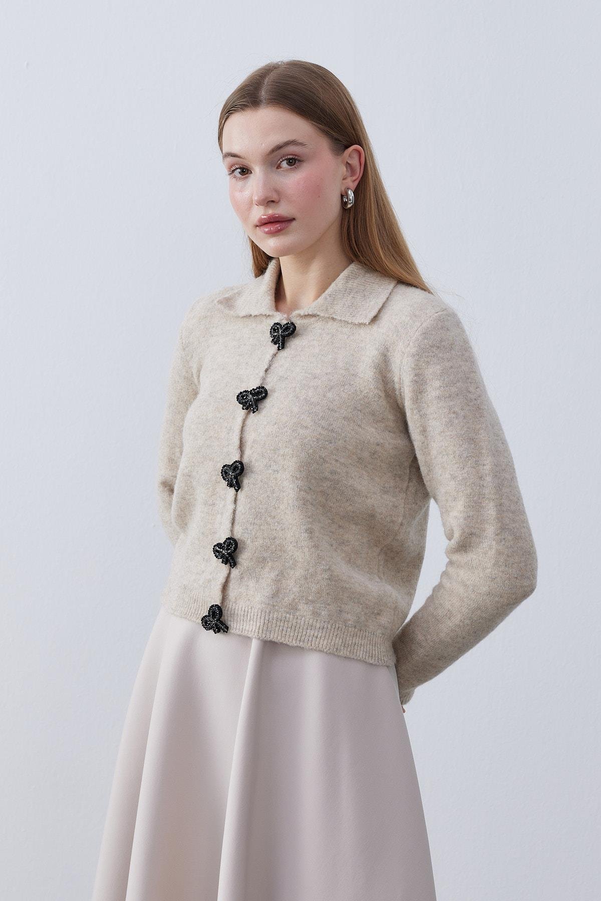  Evelina Fiyonk Detaylı Yün Karışımlı Triko Hırka- Vizon 