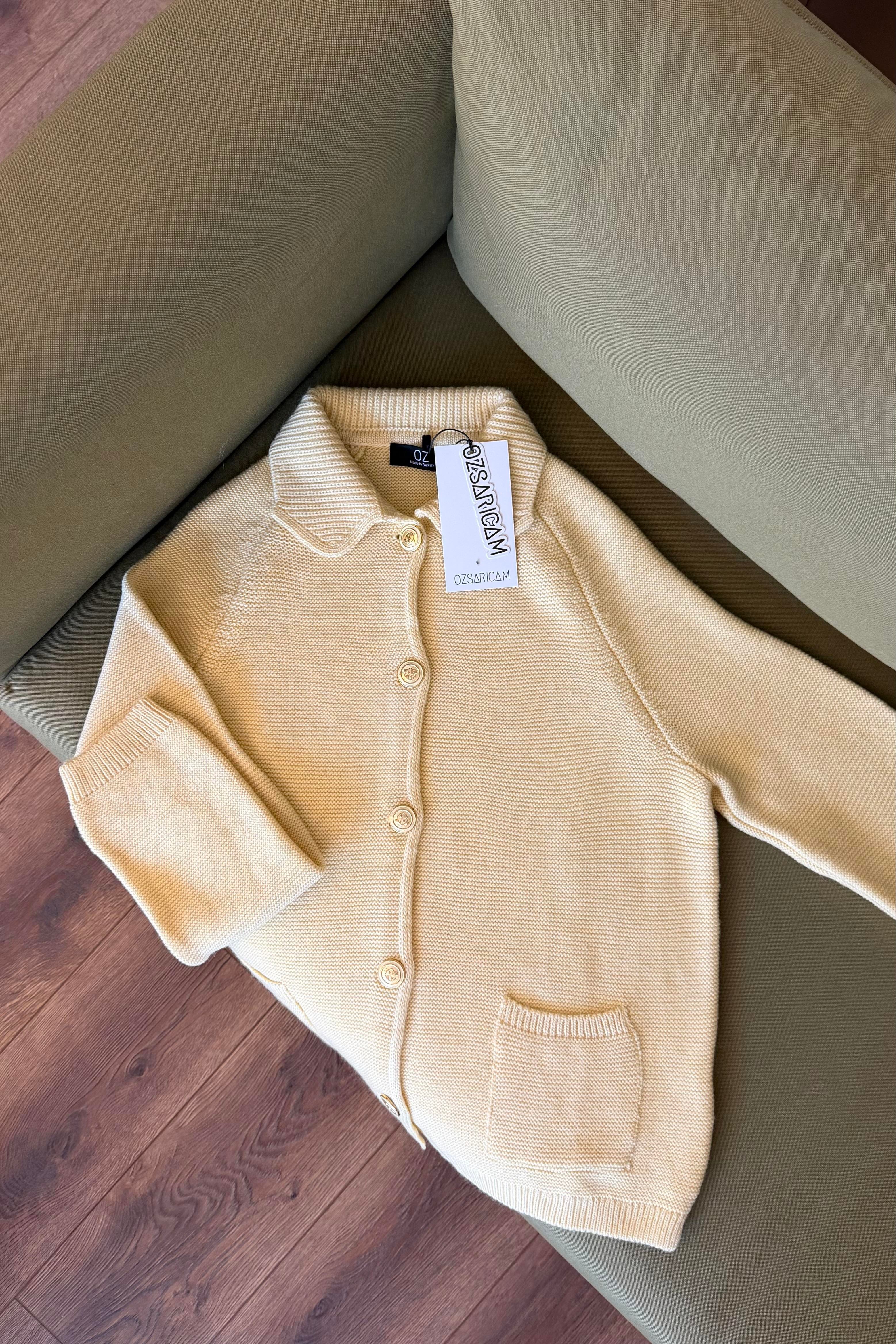 Adalina Gold Düğmeli Hırka - Sarı 