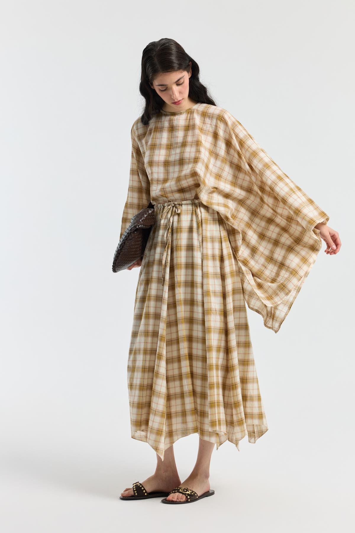 Amara Müslin Ekose Desenli Pelerin Takım  - Hardal