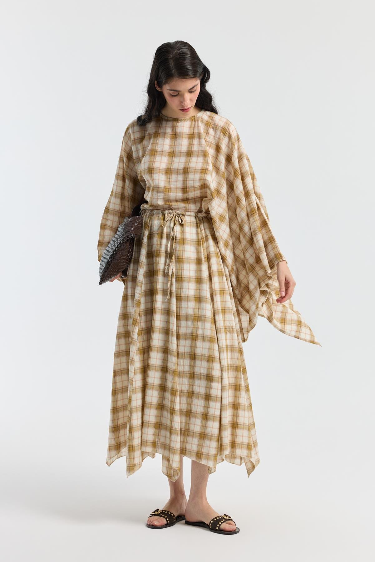 Amara Müslin Ekose Desenli Pelerin Takım  - Hardal